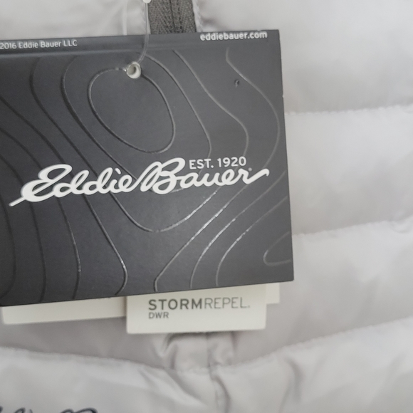 Eddie Bauer Women's Down Puffer Vest Size MEDIUM New With Tags - Picture 9 of 10